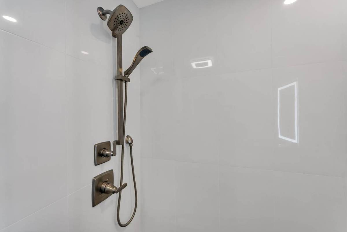 Star-Tile Custom Bath